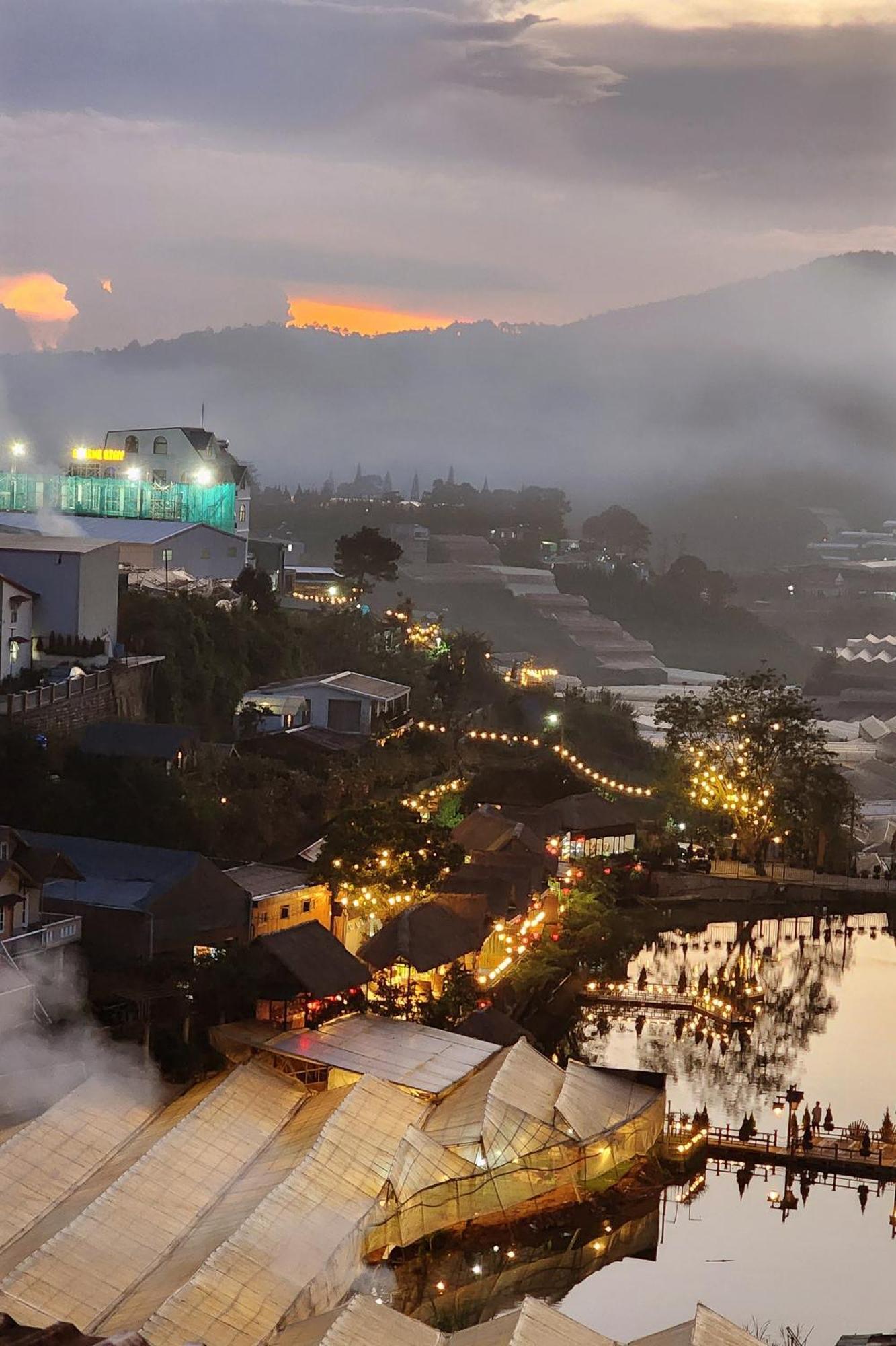 Albergue Hugo'S Family Dalat Exterior foto